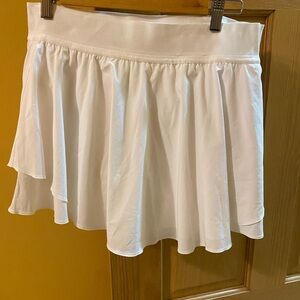 Lululemon WHITE Court Rival Tennis skirt